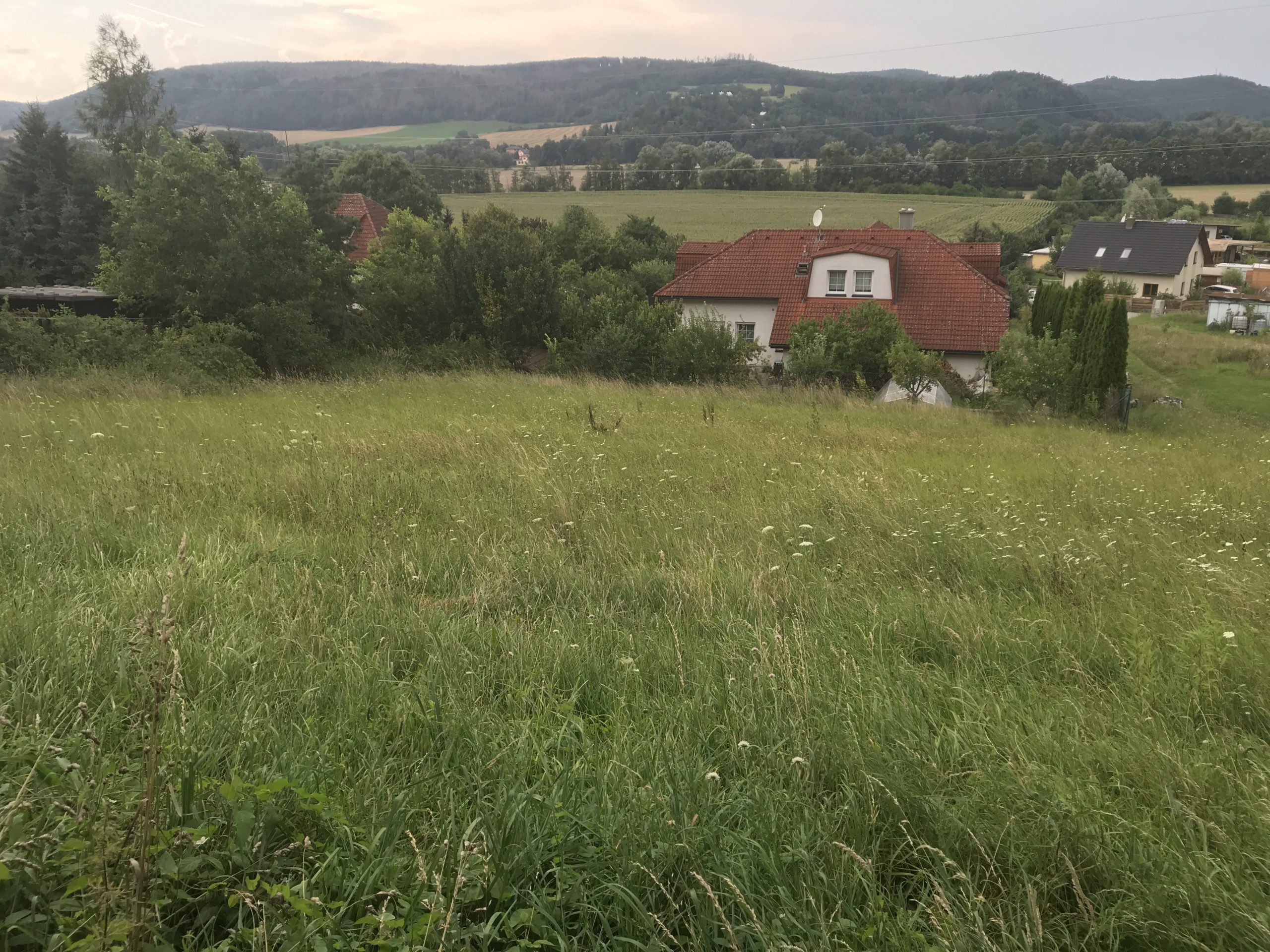 Pozemek v obci Hradčany