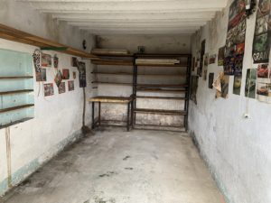 garáž Lesná